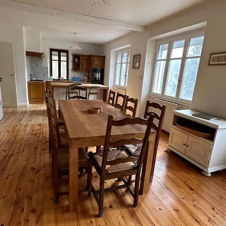 Holiday home Maison Fougeres Droite Saint-prejet D'allier 14 Personnes